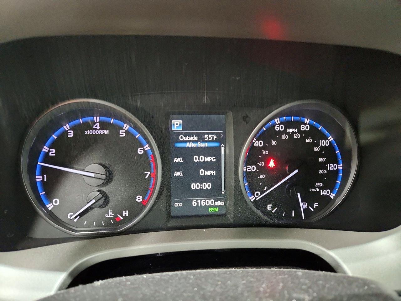 2018 TOYOTA RAV4 XLE photo 17