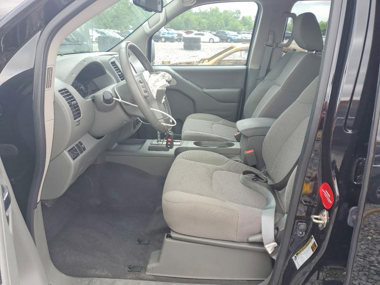2019 NISSAN FRONTIER SV photo 13
