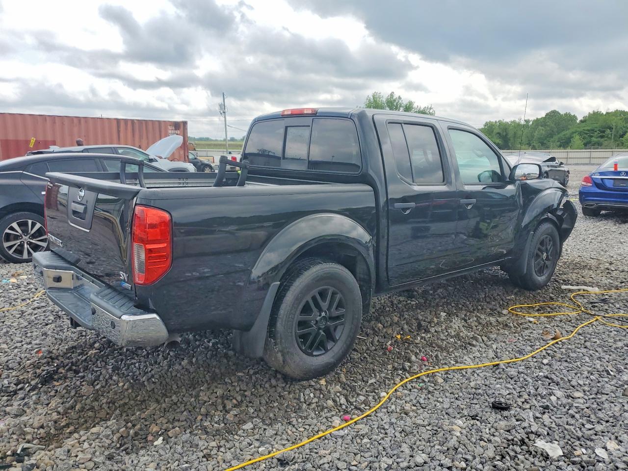 2019 NISSAN FRONTIER SV photo 5