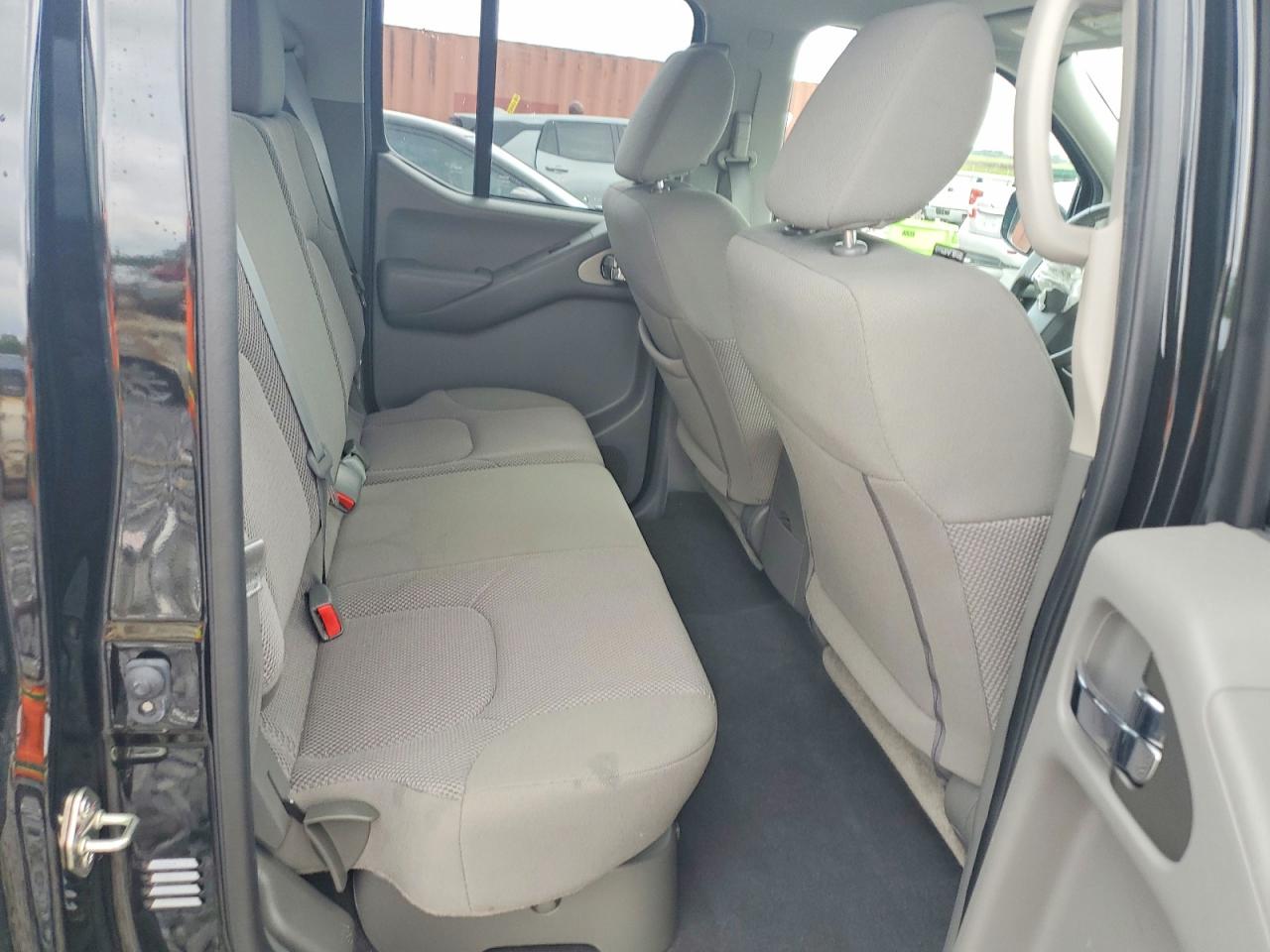 2019 NISSAN FRONTIER SV photo 19