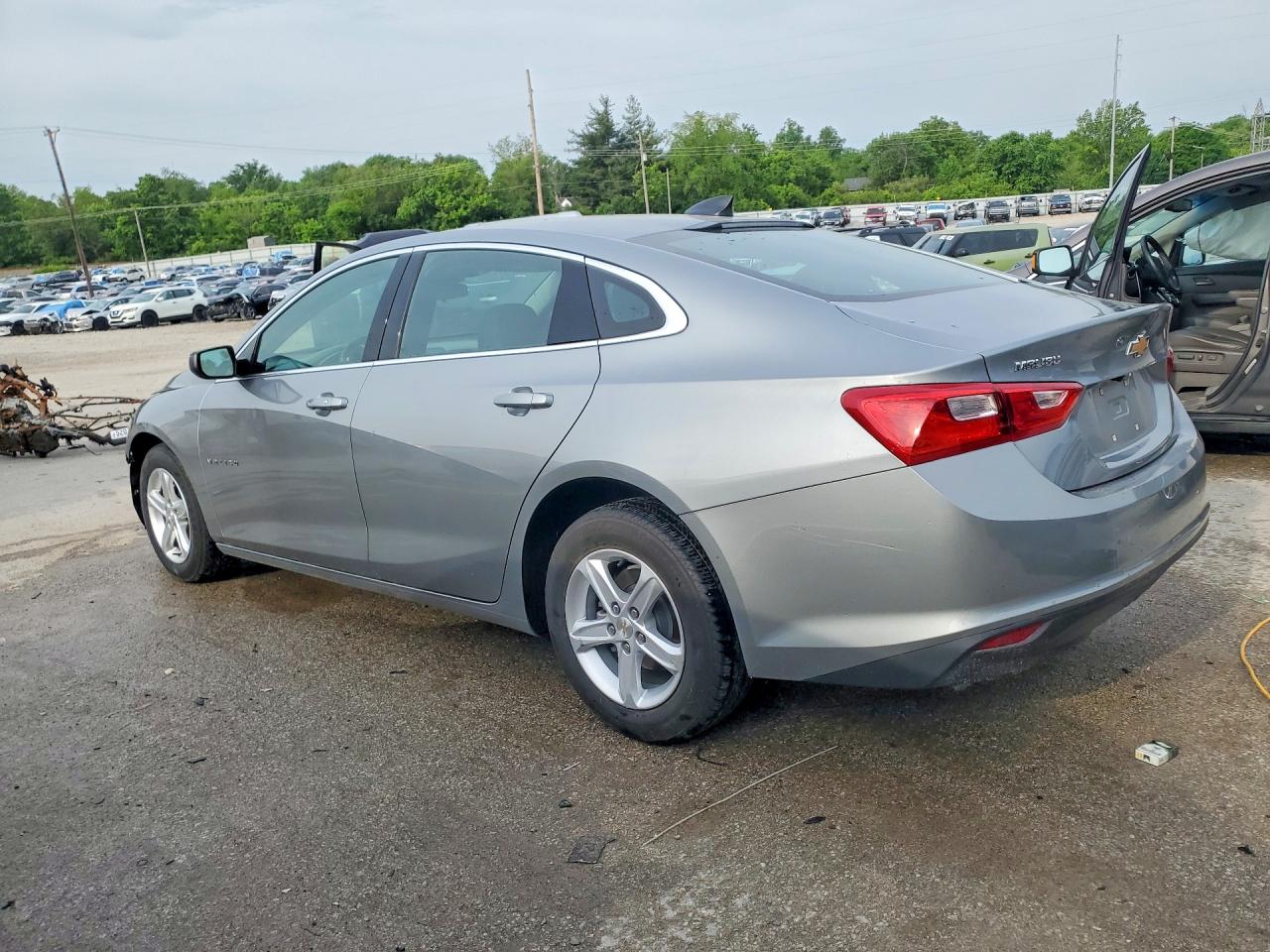 2024 CHEVROLET MALIBU LS photo 3