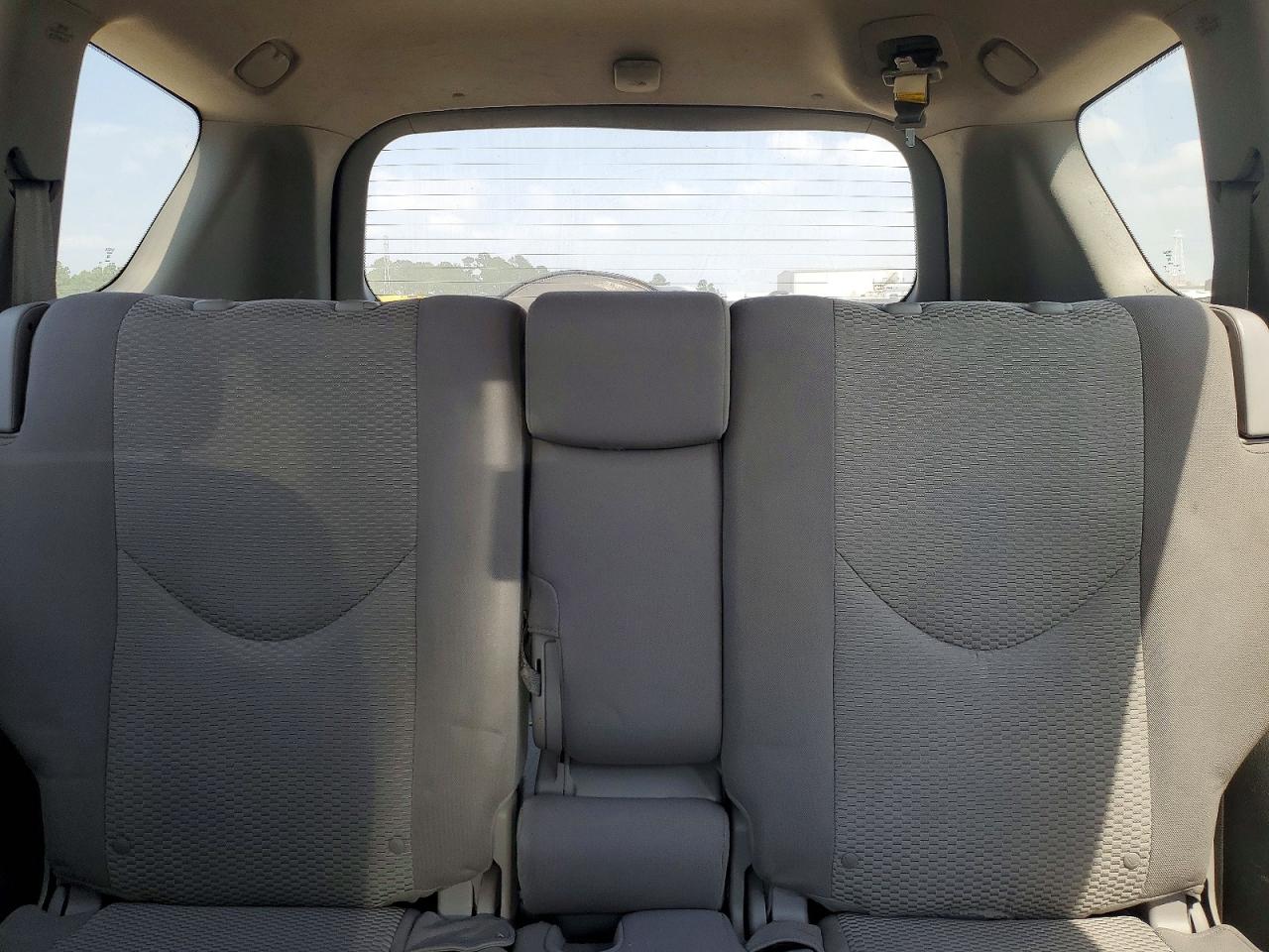 2011 TOYOTA RAV4 BASE photo 10