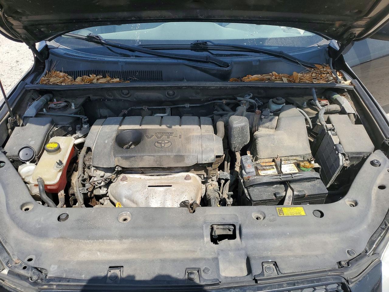 2011 TOYOTA RAV4 BASE photo 12
