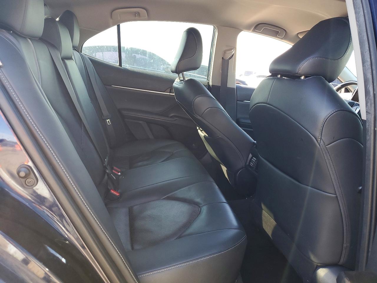 2022 TOYOTA CAMRY XSE photo 19