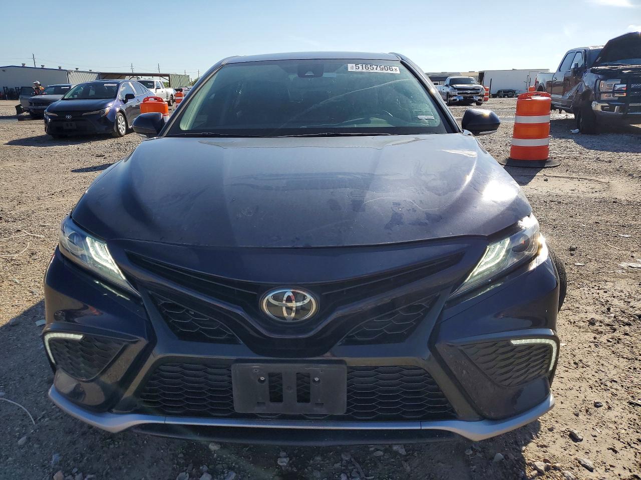 2022 TOYOTA CAMRY XSE photo 9