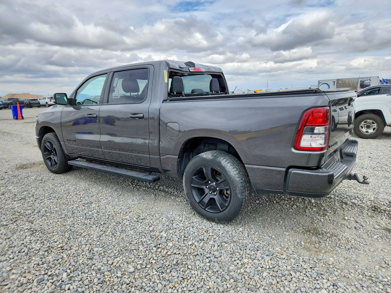 2021 RAM 1500 BIG HORN photo 3