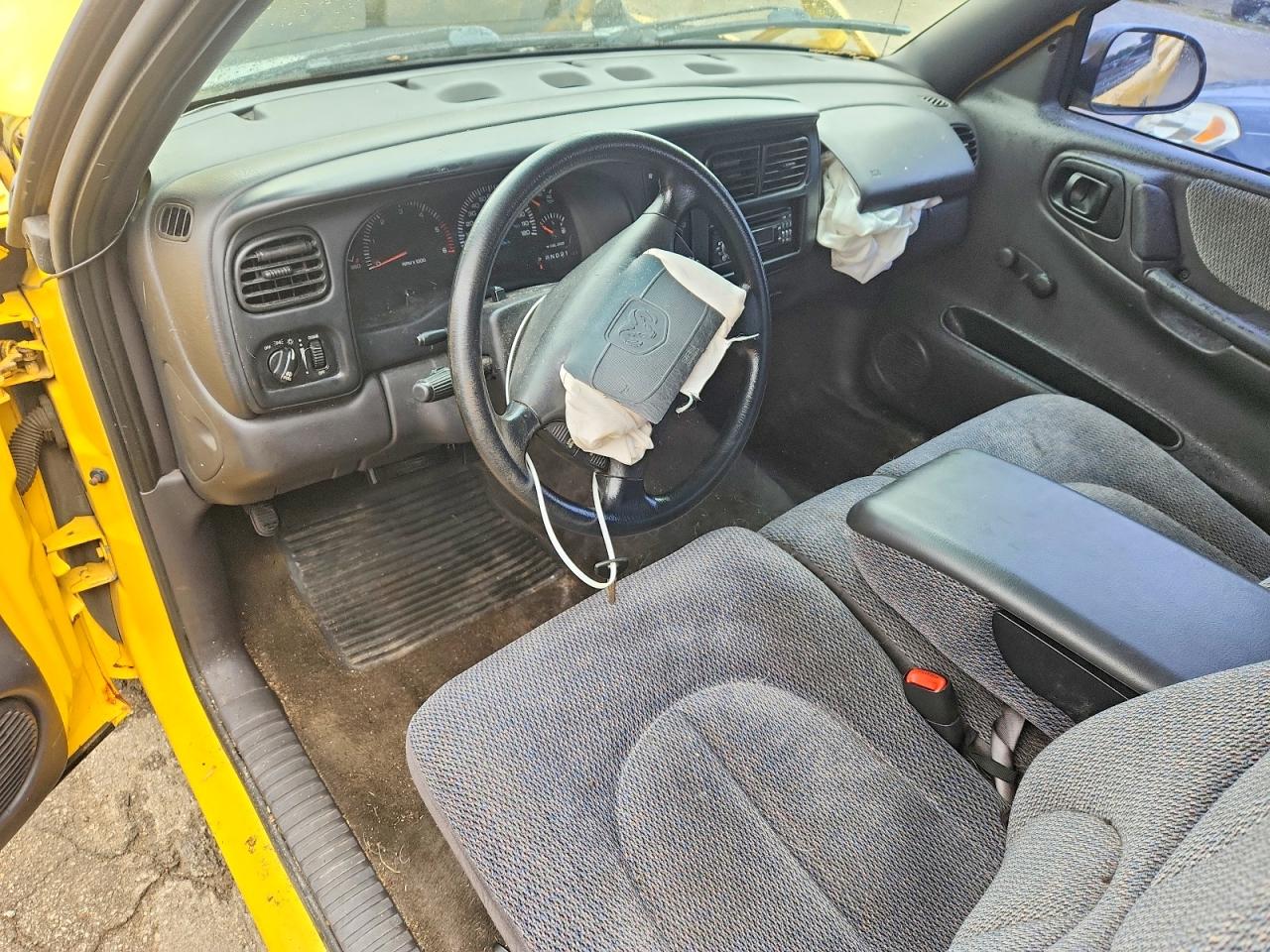 1999 DODGE DAKOTA photo 8