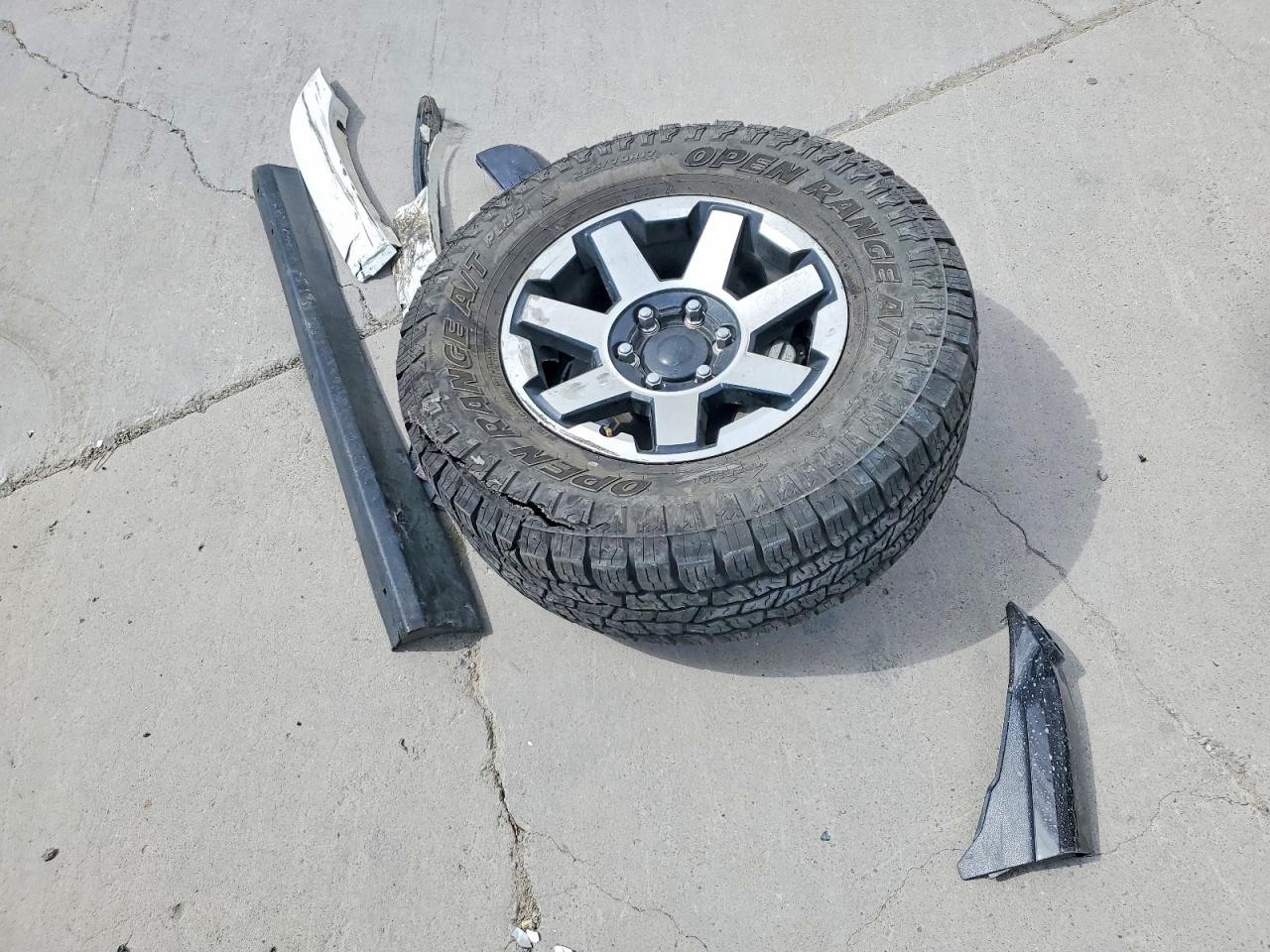 2022 TOYOTA 4RUNNER TRD OFF-ROAD PREMIUM photo 13