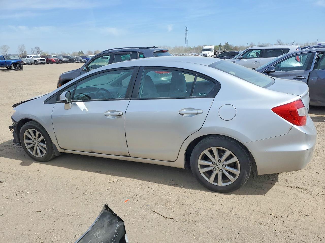 2012 HONDA CIVIC LX photo 4