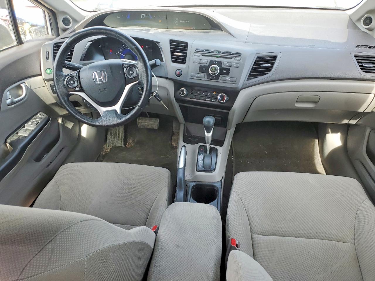 2012 HONDA CIVIC LX photo 22