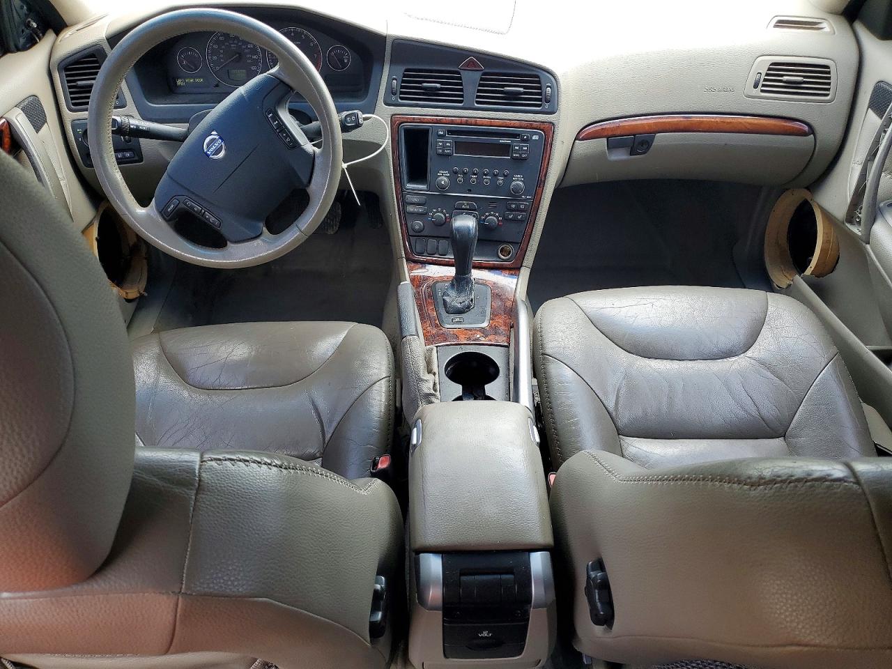 2005 VOLVO XC70 photo 15