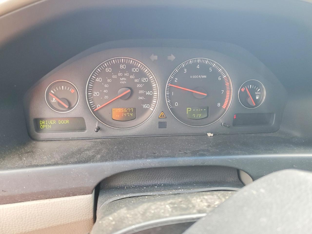 2005 VOLVO XC70 photo 17