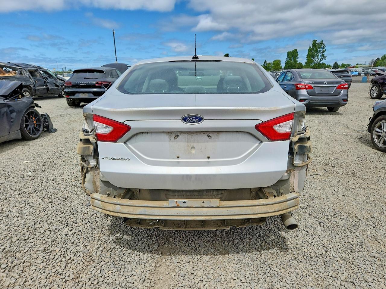 2013 FORD FUSION S photo 11