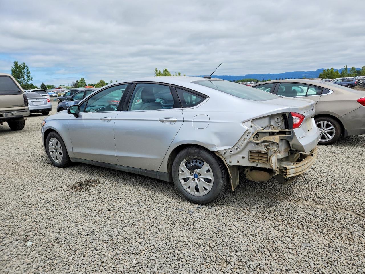 2013 FORD FUSION S photo 3