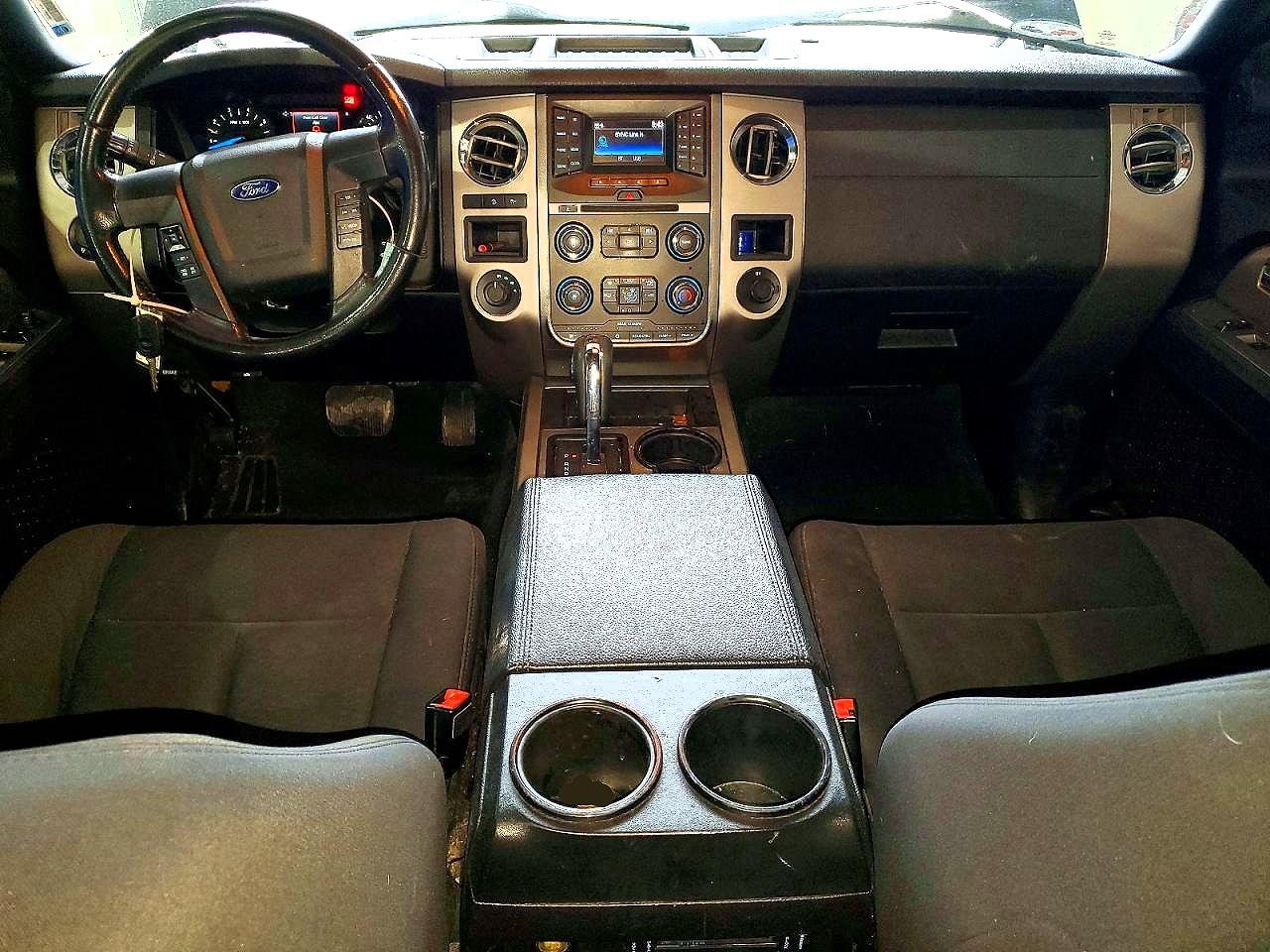 2017 FORD EXPEDITION XLT photo 8