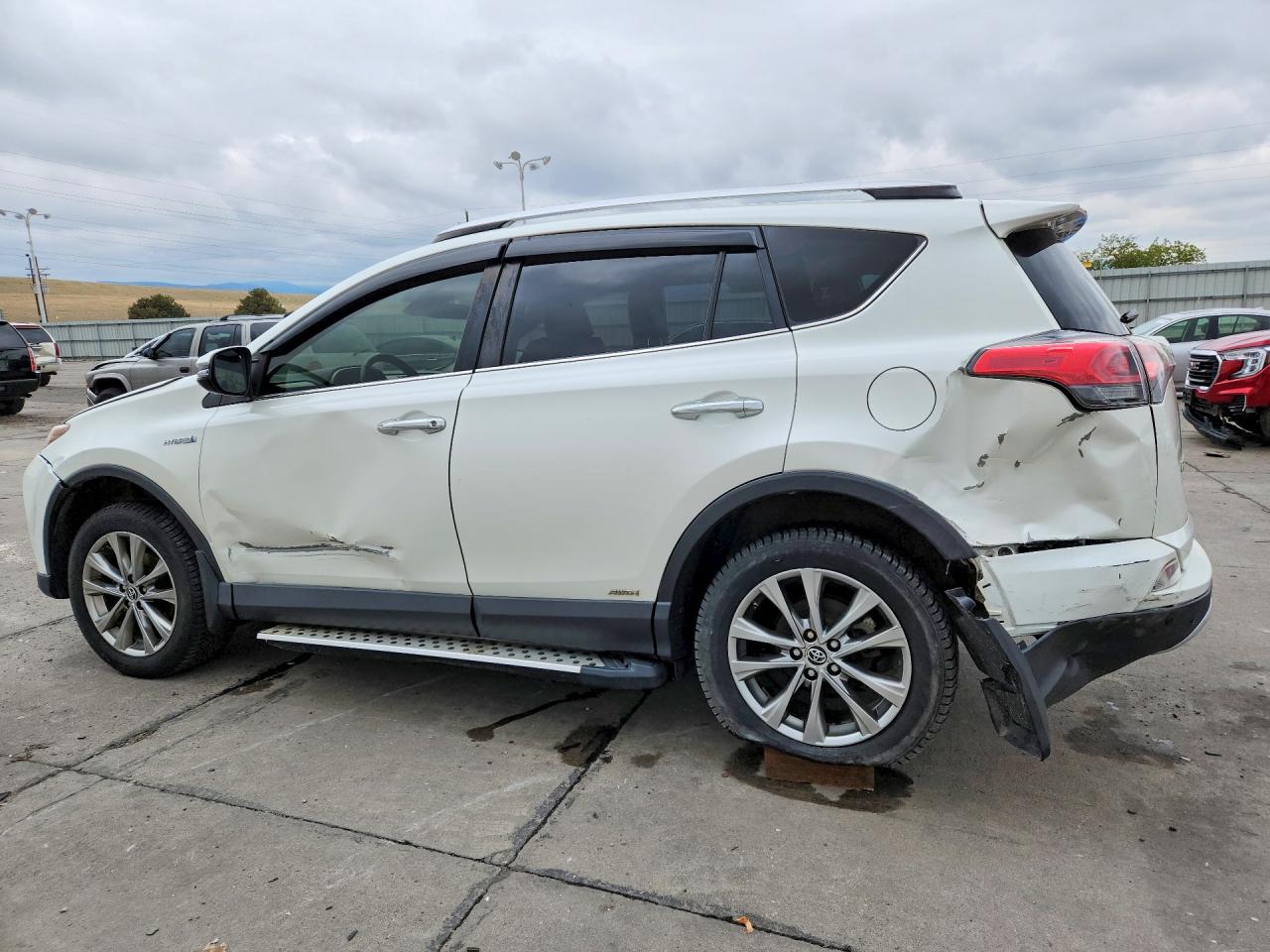 2016 TOYOTA RAV4 HV LIMITED photo 3