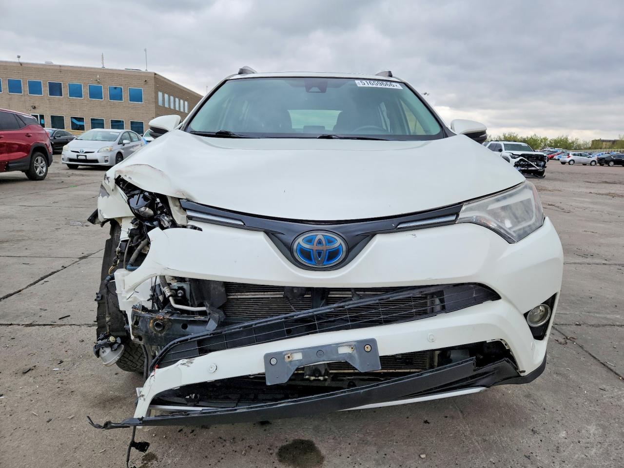 2016 TOYOTA RAV4 HV LIMITED photo 9