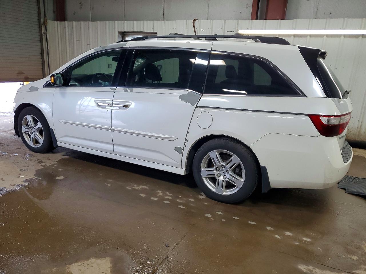 2012 HONDA ODYSSEY TOURING photo 2