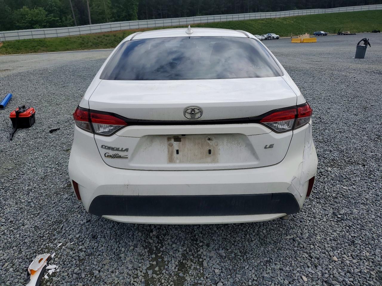 2020 TOYOTA COROLLA LE photo 6
