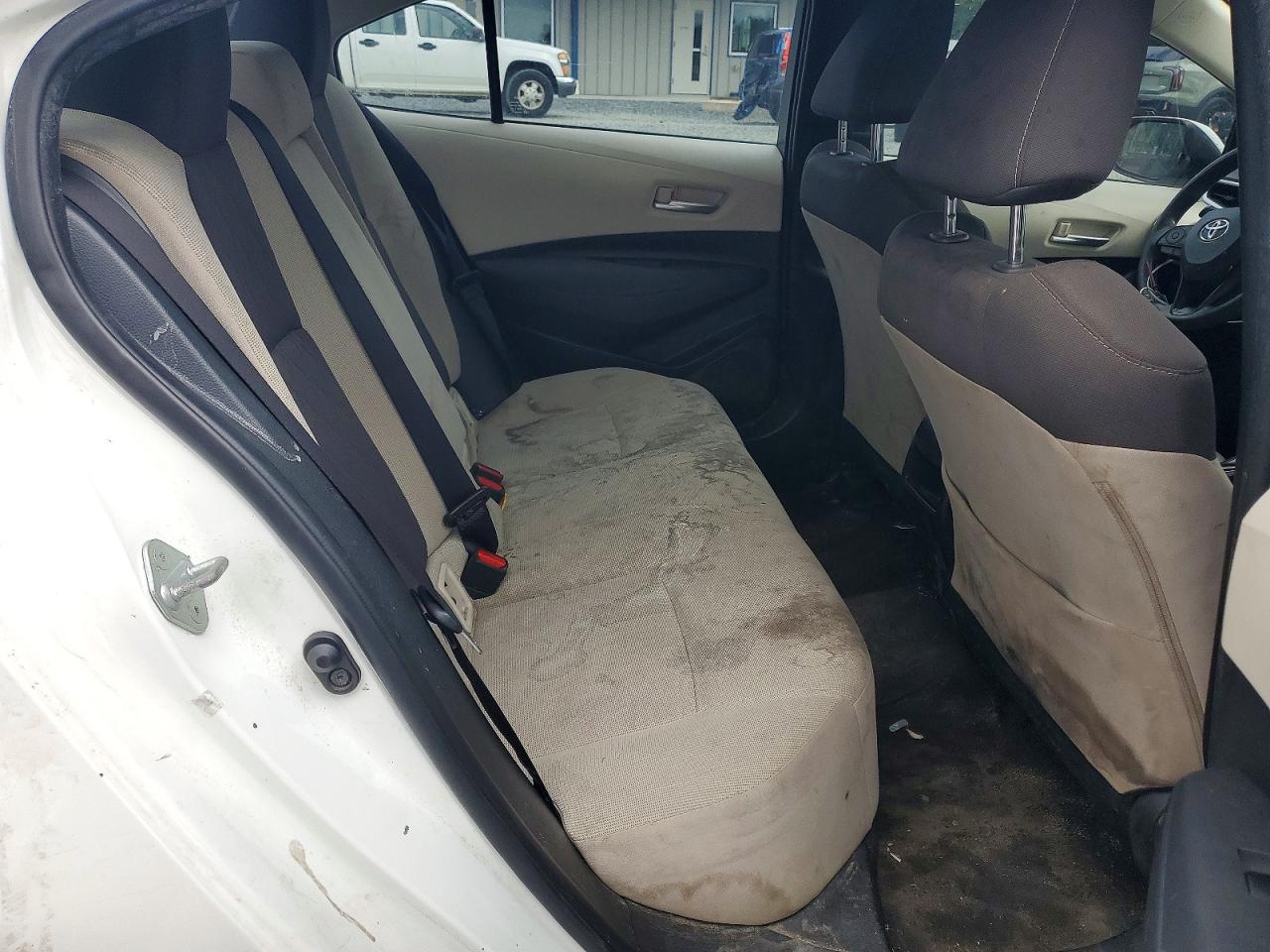 2020 TOYOTA COROLLA LE photo 10