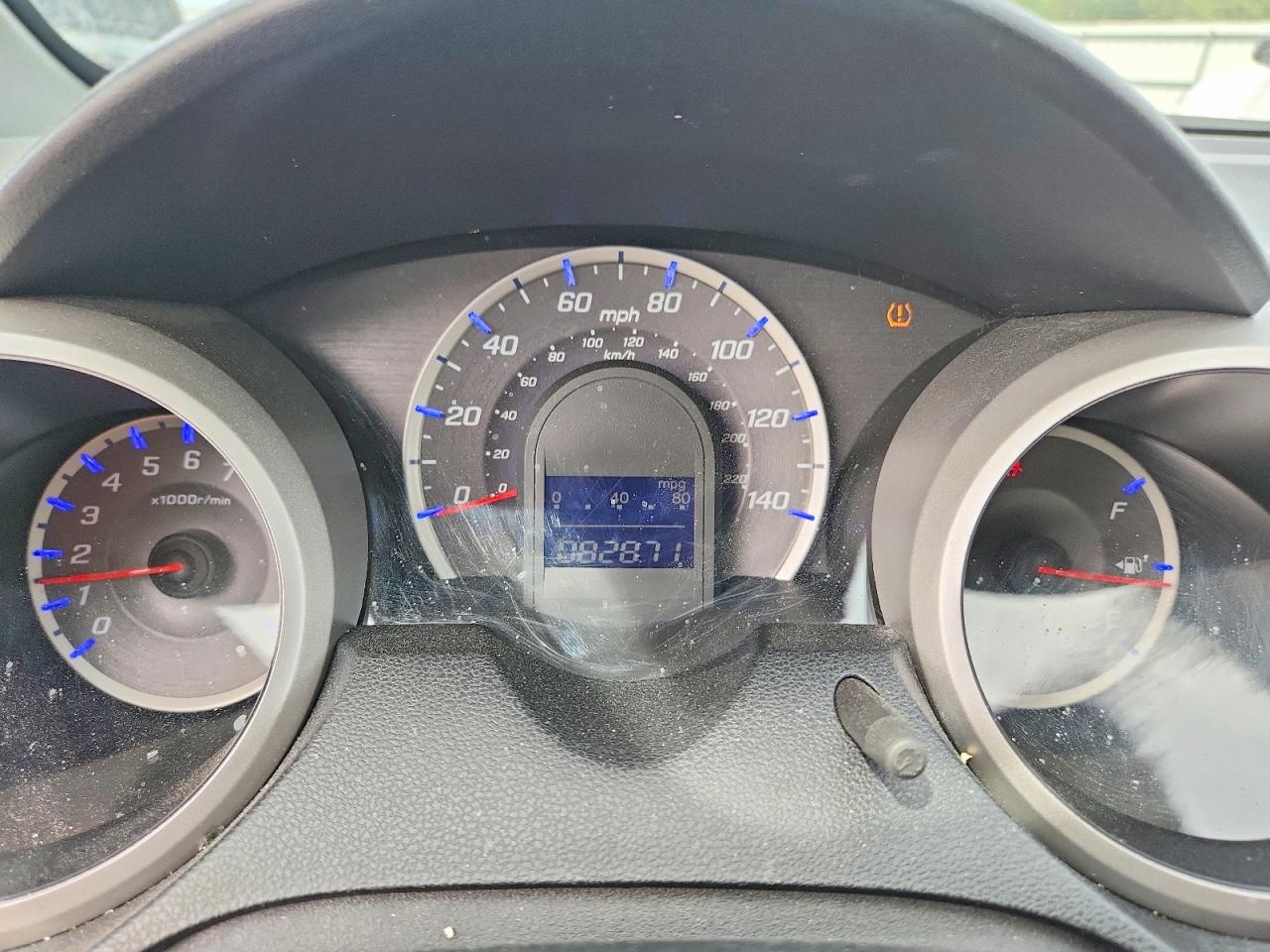 2011 HONDA FIT SPORT photo 25