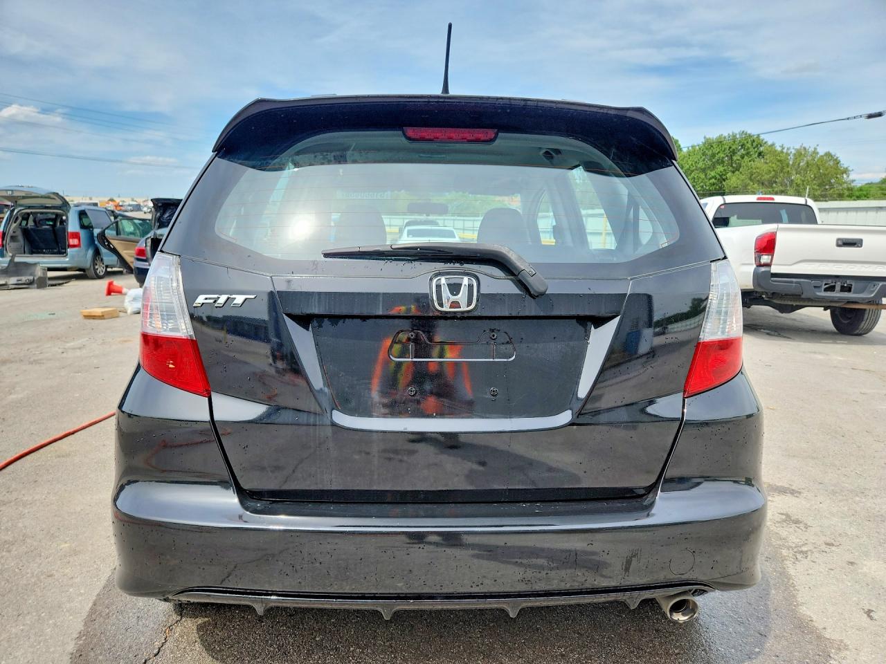 2011 HONDA FIT SPORT photo 16