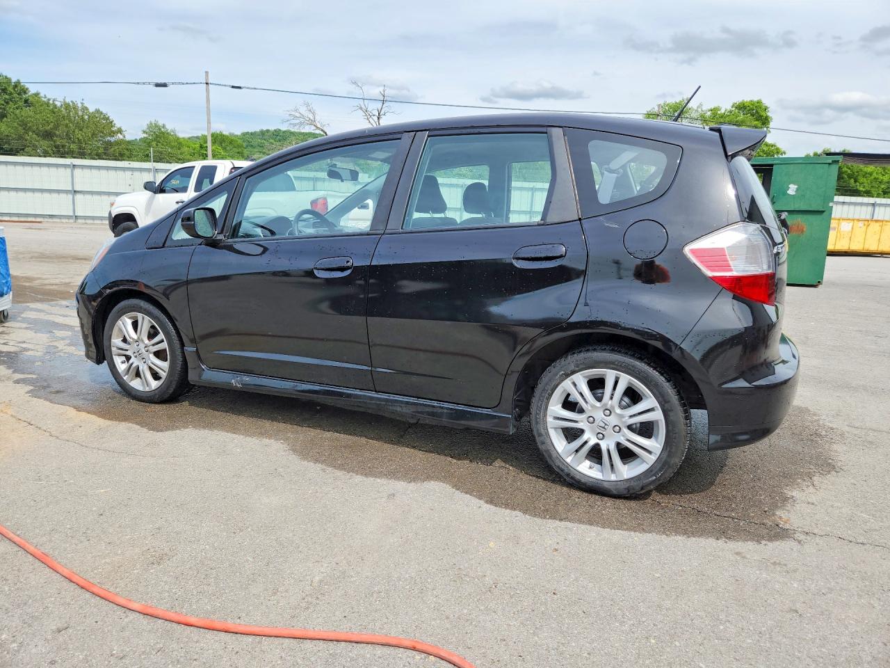 2011 HONDA FIT SPORT photo 4