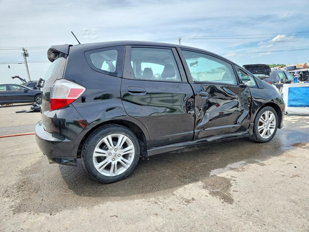 2011 HONDA FIT SPORT photo 7