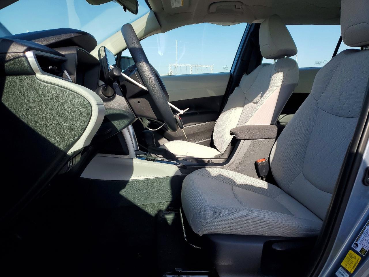 2023 TOYOTA COROLLA CROSS L photo 7