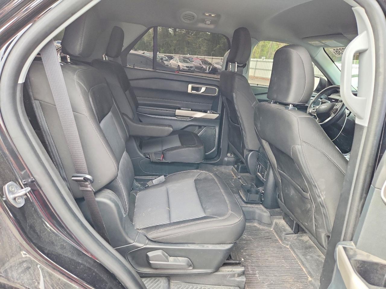 2023 FORD EXPLORER XLT photo 21