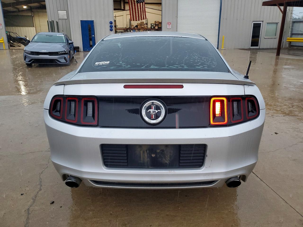 2014 FORD MUSTANG photo 16