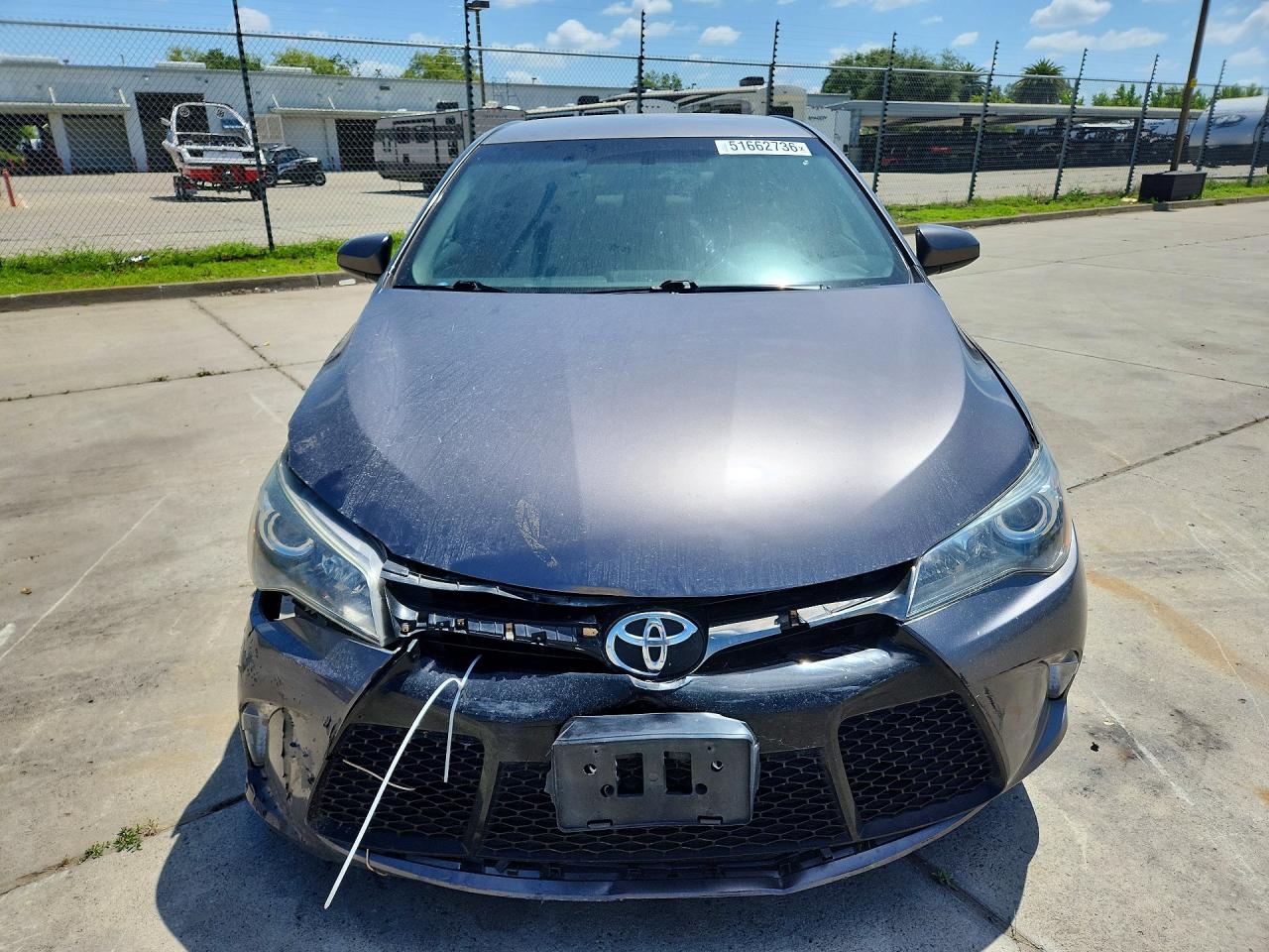 2016 TOYOTA CAMRY SE photo 5