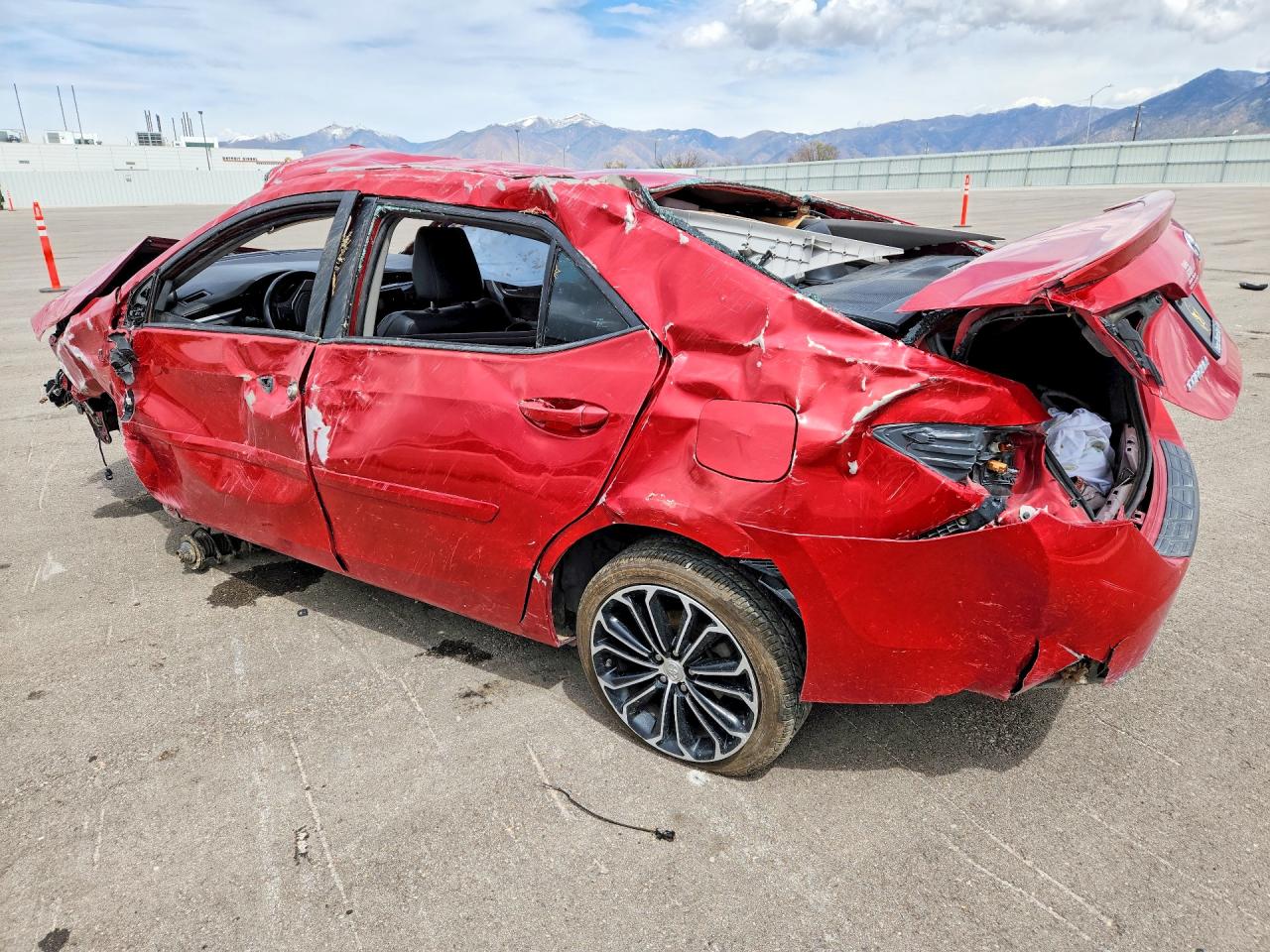 2016 TOYOTA COROLLA S PLUS photo 3