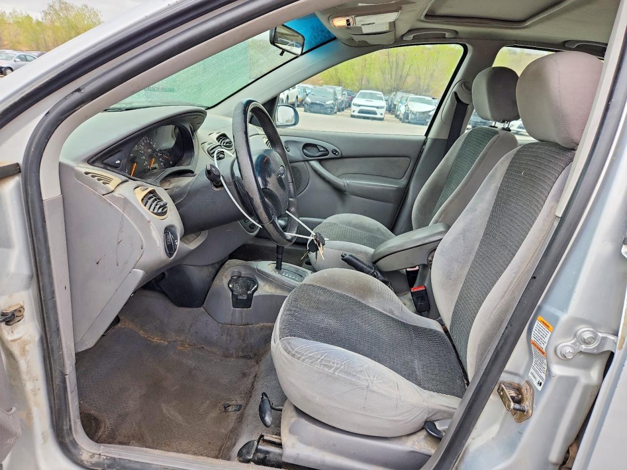 2002 FORD FOCUS ZX5 photo 13