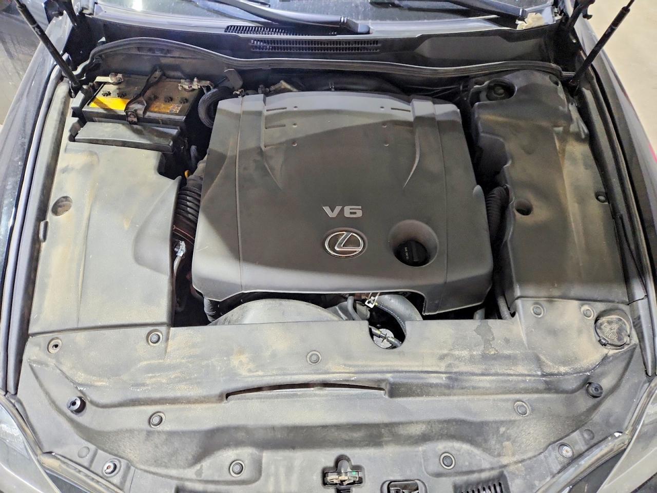 2012 LEXUS IS 250 photo 31