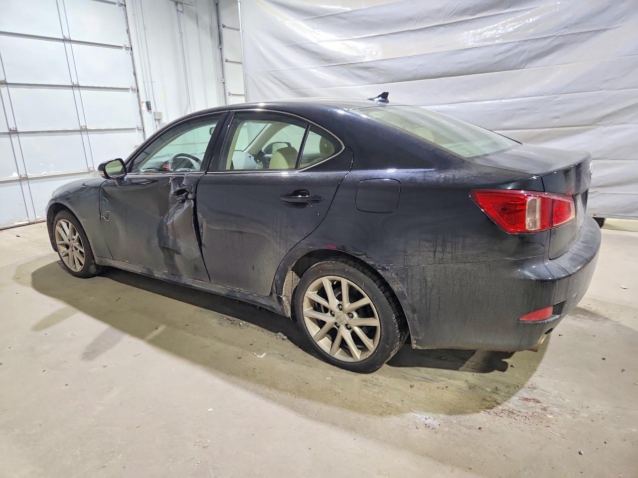 2012 LEXUS IS 250 photo 4