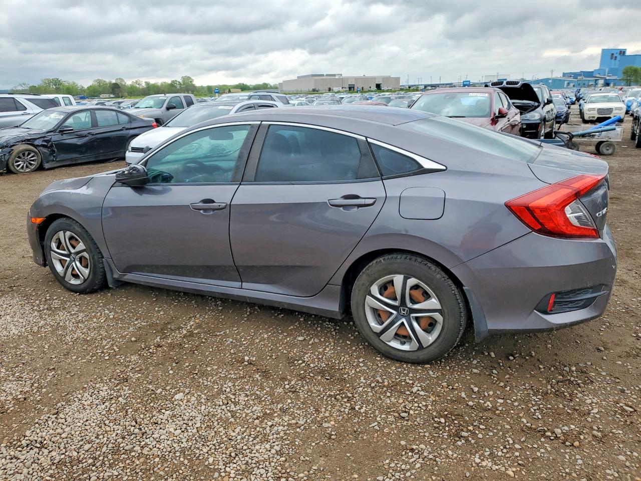 2016 HONDA CIVIC LX photo 4
