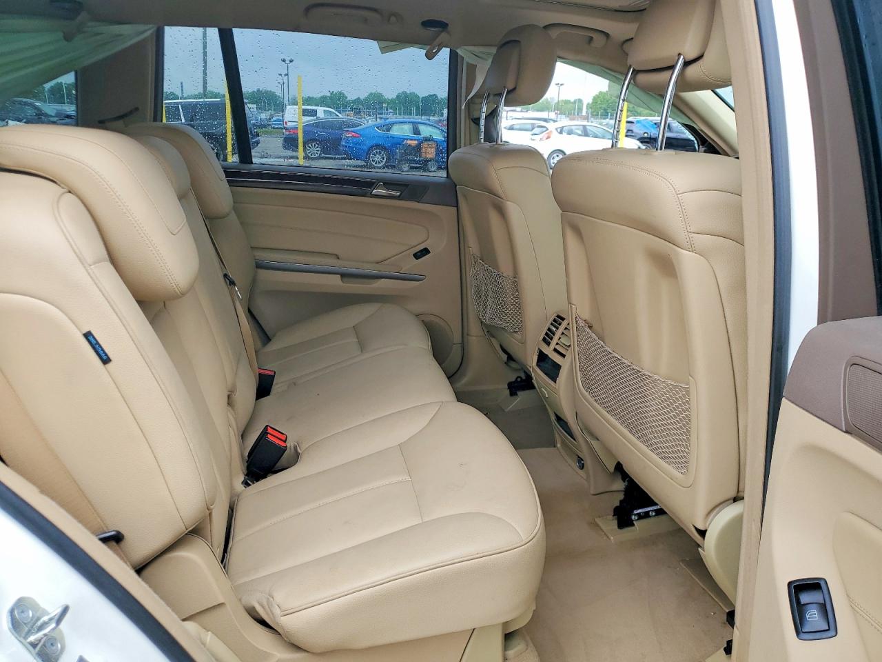 2012 MERCEDES-BENZ GL 350 BLUETEC photo 31