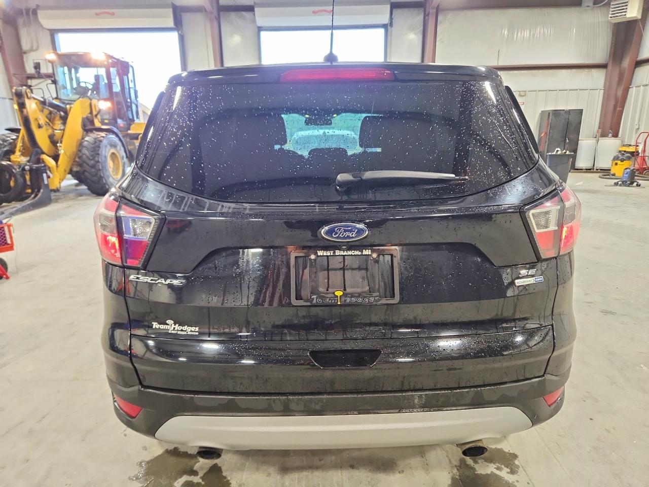 2017 FORD ESCAPE SE photo 11