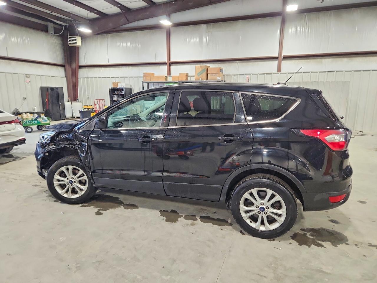 2017 FORD ESCAPE SE photo 3