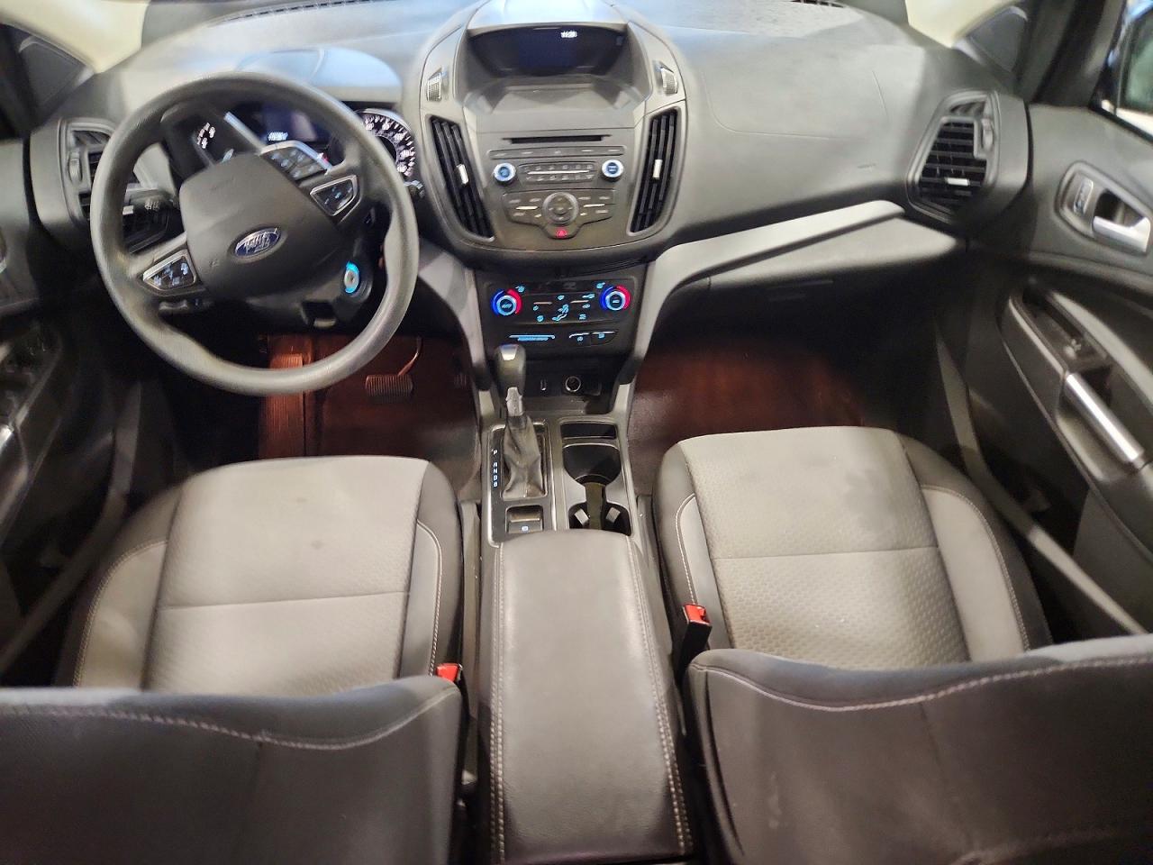 2017 FORD ESCAPE SE photo 15