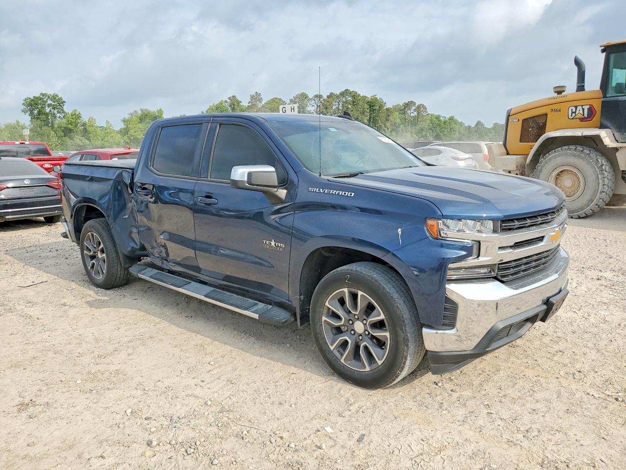 2021 CHEVROLET SILVERADO C1500 LT photo 4