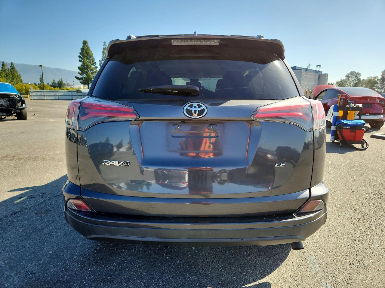2017 TOYOTA RAV4 LE photo 11