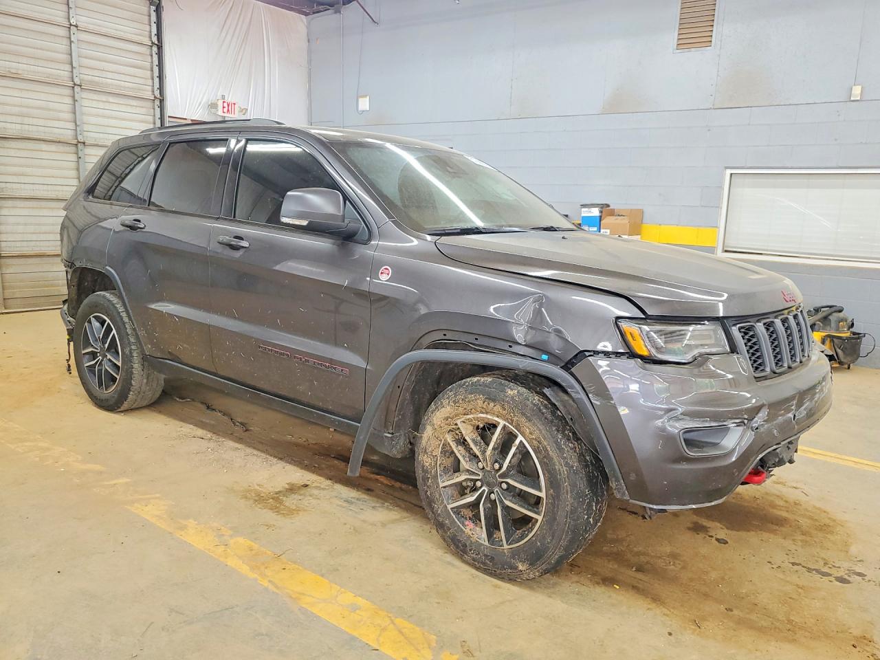 2020 JEEP GRAND CHEROKEE TRAILHAWK photo 10