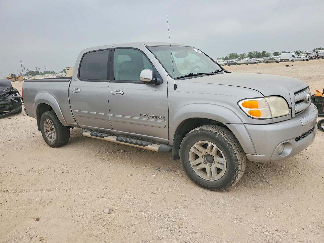 2004 TOYOTA TUNDRA DOUBLE CAB SR5 photo 10