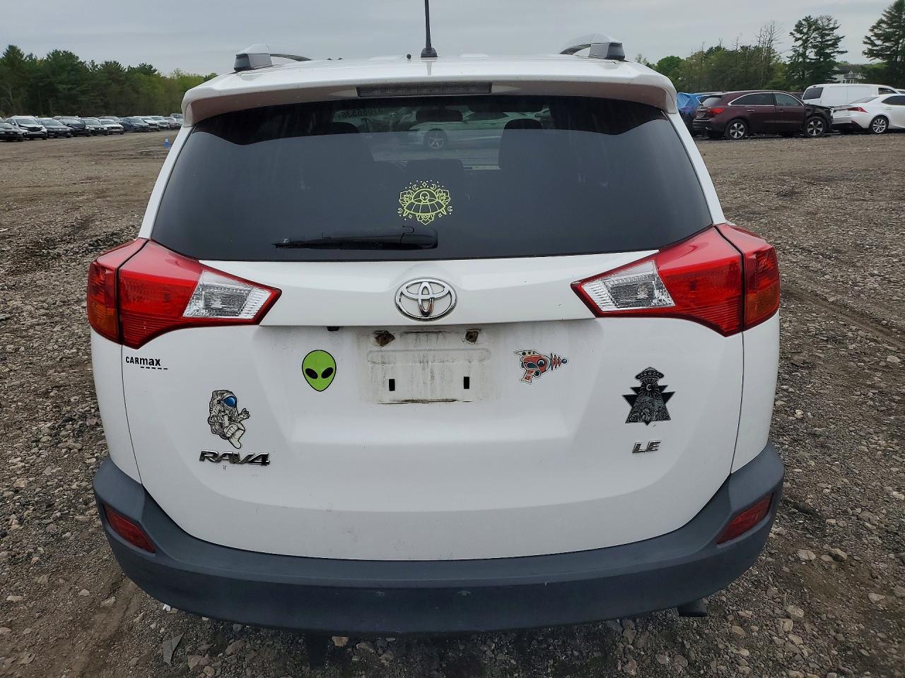 2015 TOYOTA RAV4 LE photo 11