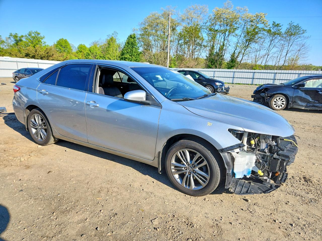 2017 TOYOTA CAMRY SE photo 10