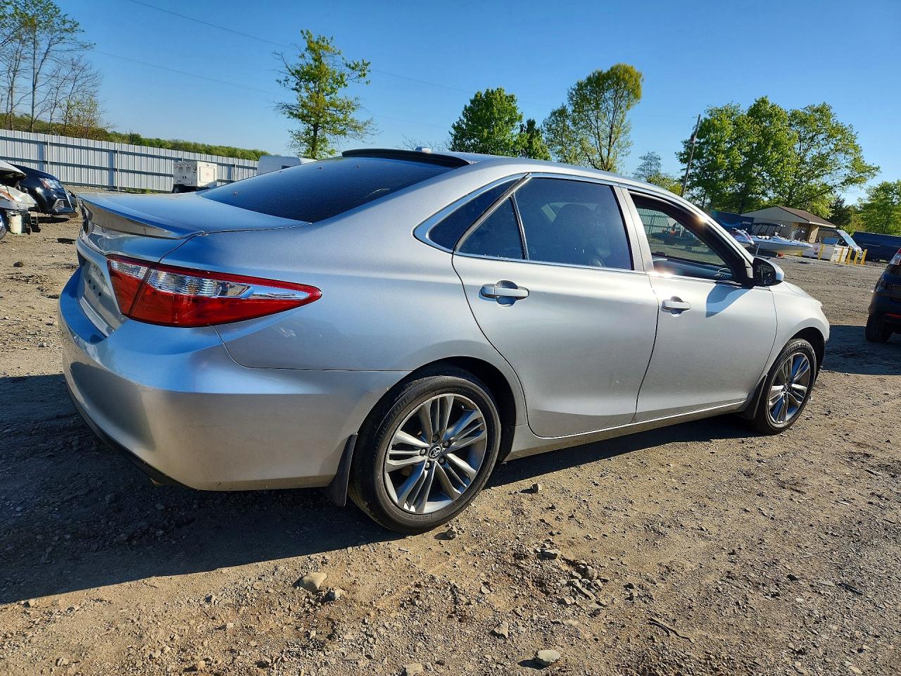 2017 TOYOTA CAMRY SE photo 7