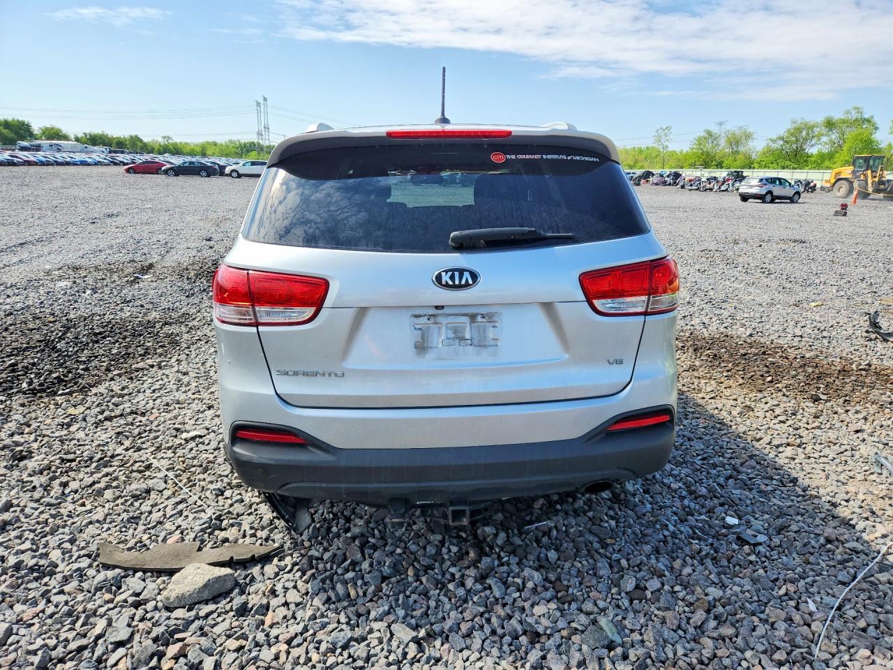 2017 KIA SORENTO LX V6 photo 11