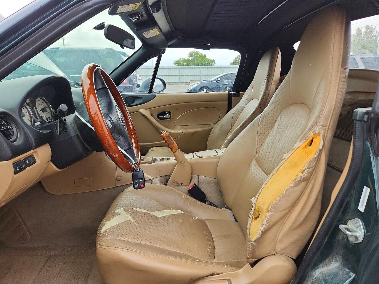 2001 MAZDA MX-5 MIATA BASE photo 13